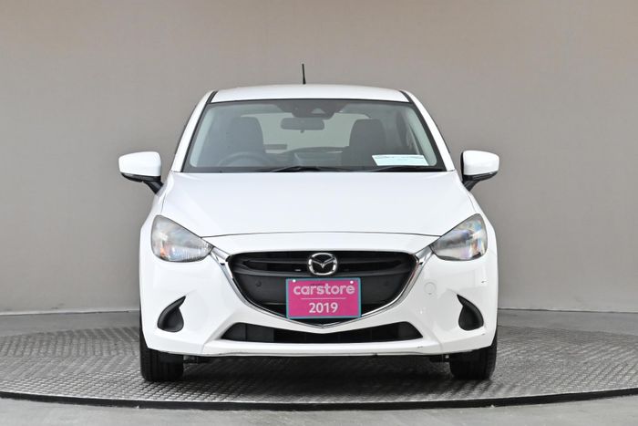 Mazda 2 2019