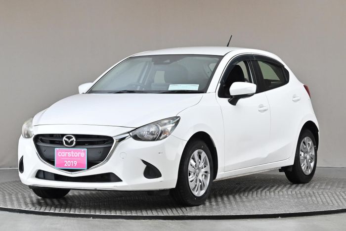 Mazda 2 2019