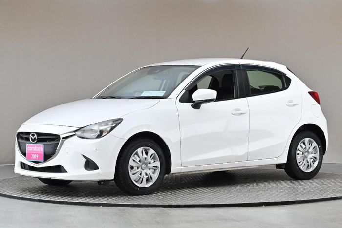 Mazda 2 2019