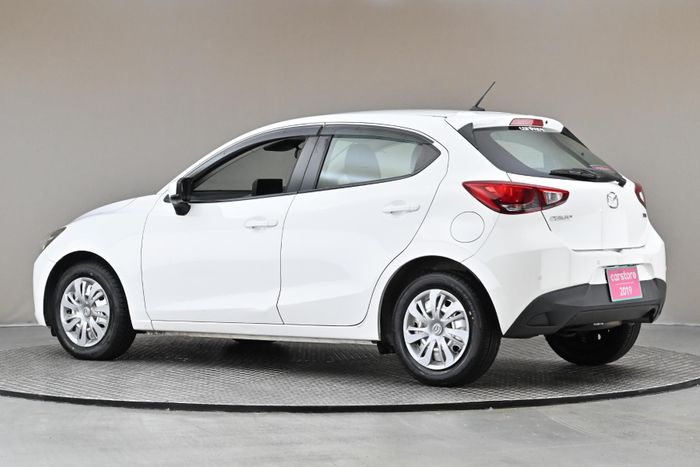 Mazda 2 2019