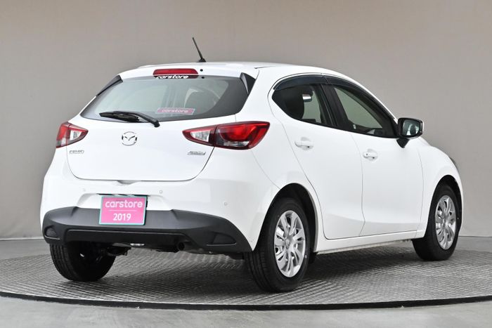 Mazda 2 2019
