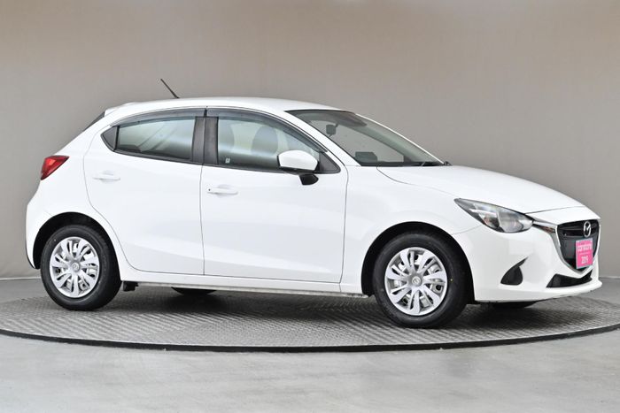 Mazda 2 2019