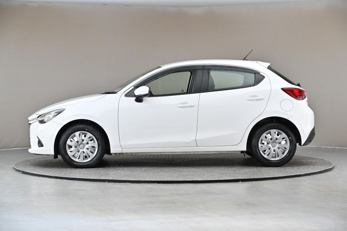 Mazda 2 2019
