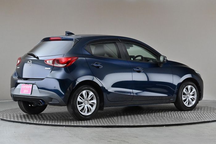 Mazda 2 2019