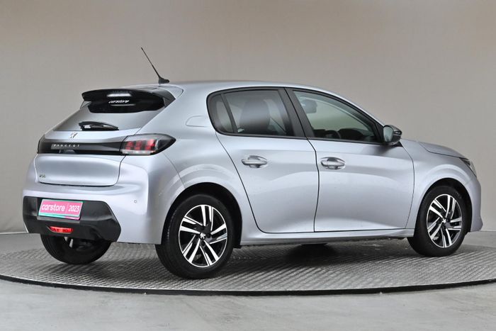 Peugeot 208 2023