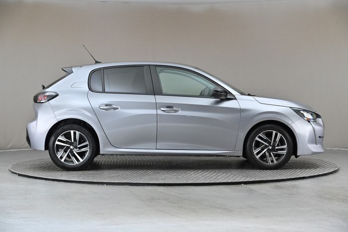 Peugeot 208 2023