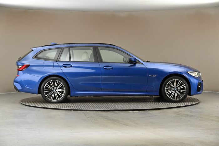 BMW 3 Series 2022