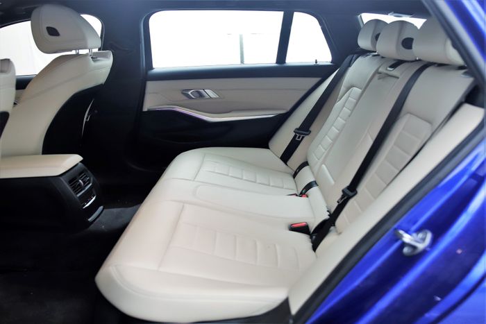 BMW 3 Series 2022