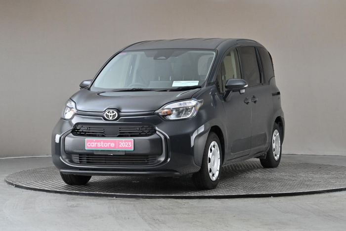 Toyota Sienta 2023