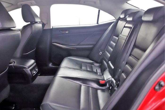 Lexus IS300h 2017