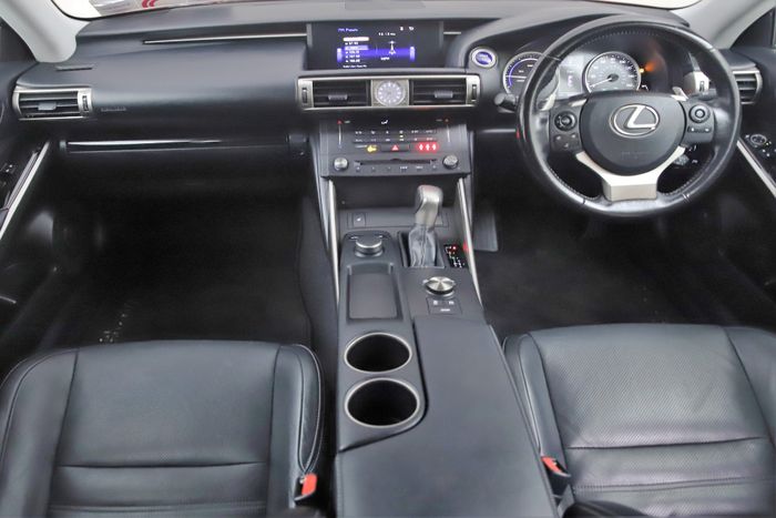Lexus IS300h 2017