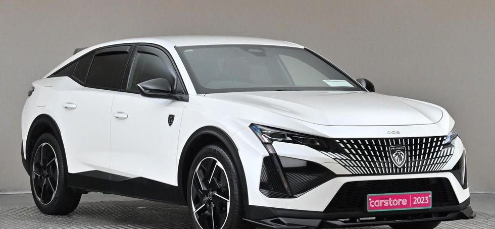 Peugeot 408 2023
