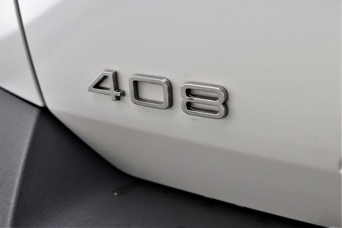 Peugeot 408 2023