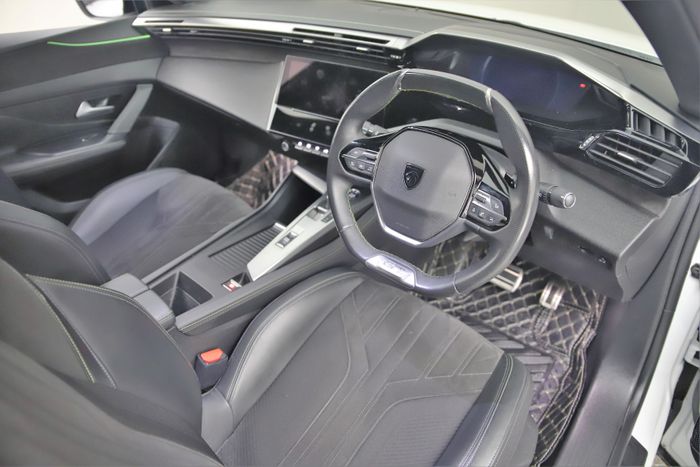 Peugeot 408 2023