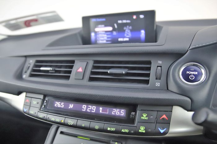 Lexus CT200H 2018