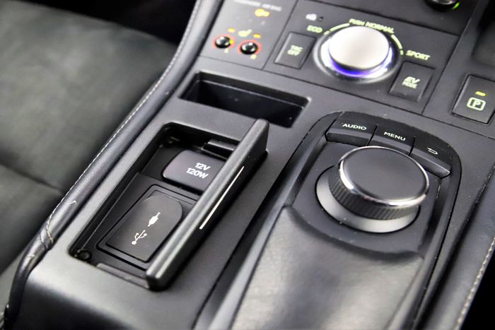 Lexus CT200H 2018