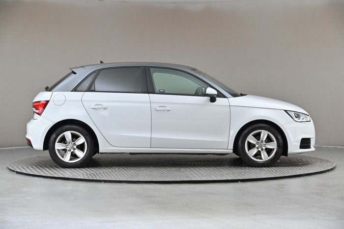 Audi A1 2016