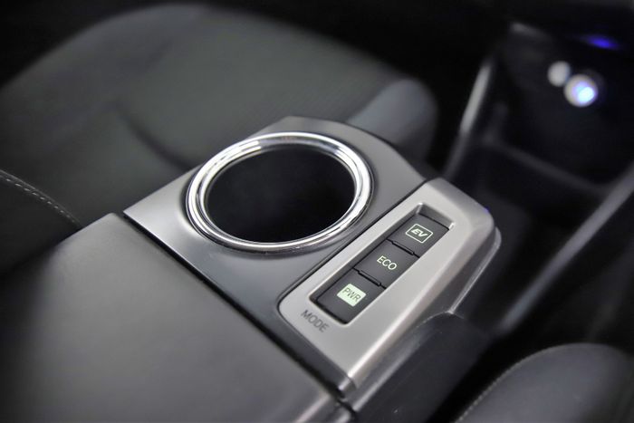 Toyota PRIUS+ 2017