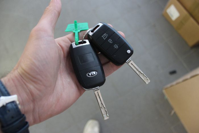 Kia Carens 2015