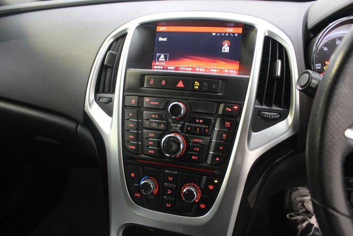 Opel Astra 2015