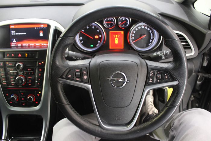 Opel Astra 2015