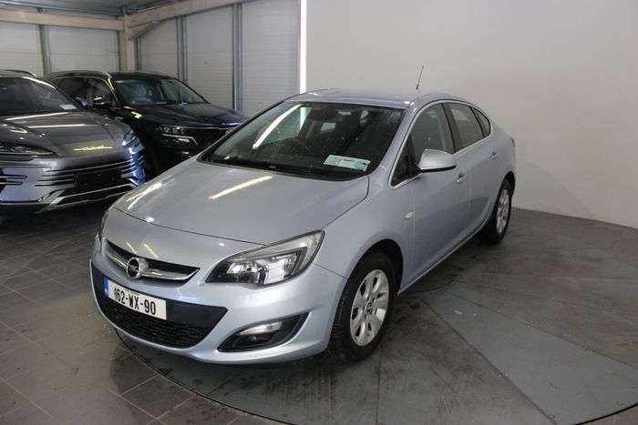 Opel Astra 2016