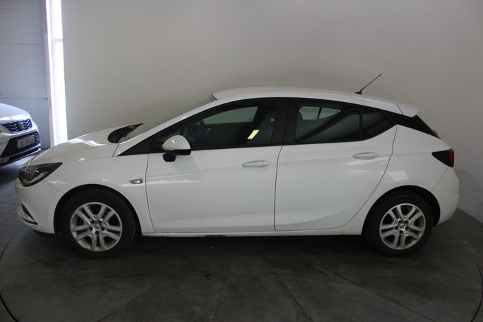 Opel Astra 2016
