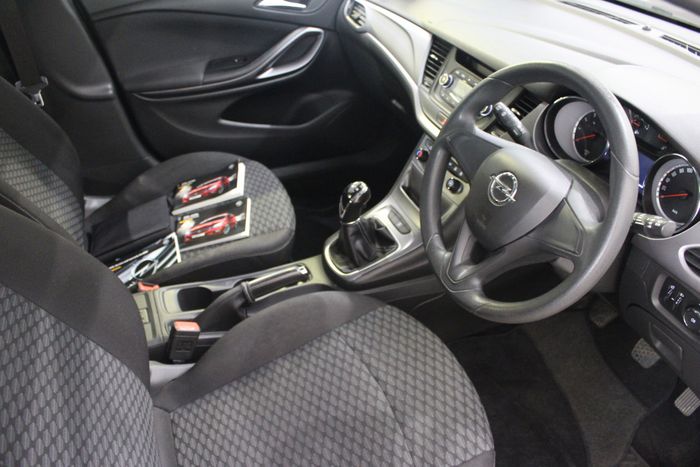 Opel Astra 2016