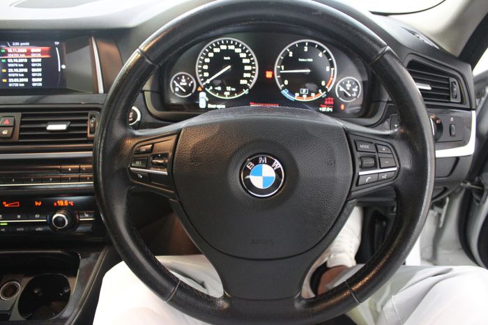BMW 5 Series 2016
