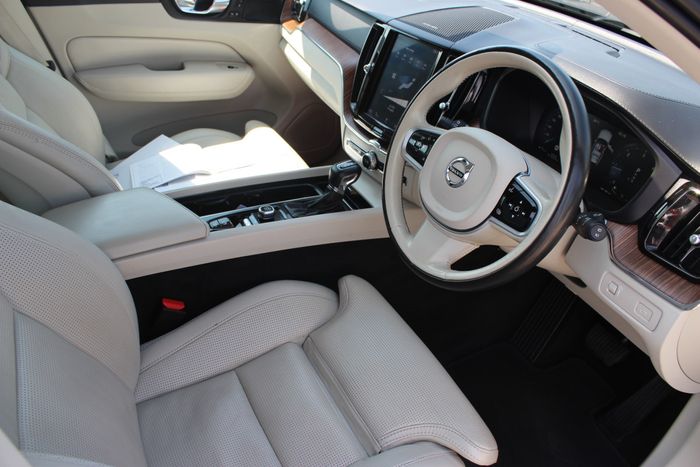 Volvo XC60 2019