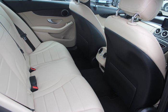 Mercedes-Benz C-Class 2019