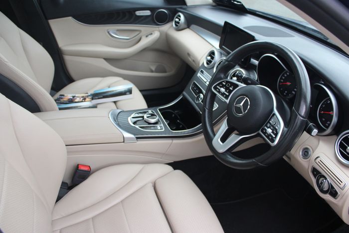Mercedes-Benz C-Class 2019