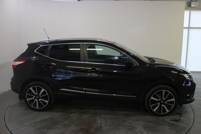 Nissan QASHQAI 2016