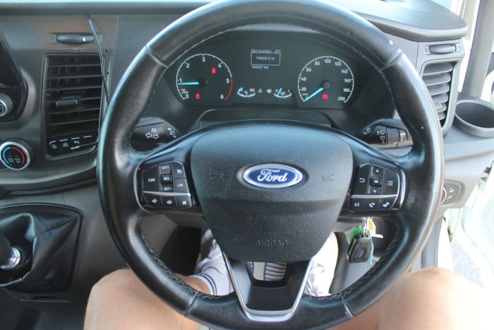 Ford Transit 2021