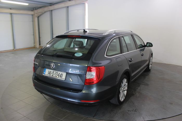 Skoda Superb 2014