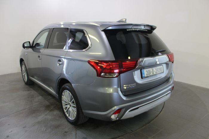 Mitsubishi Outlander 2020