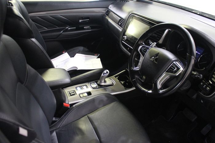 Mitsubishi Outlander 2020