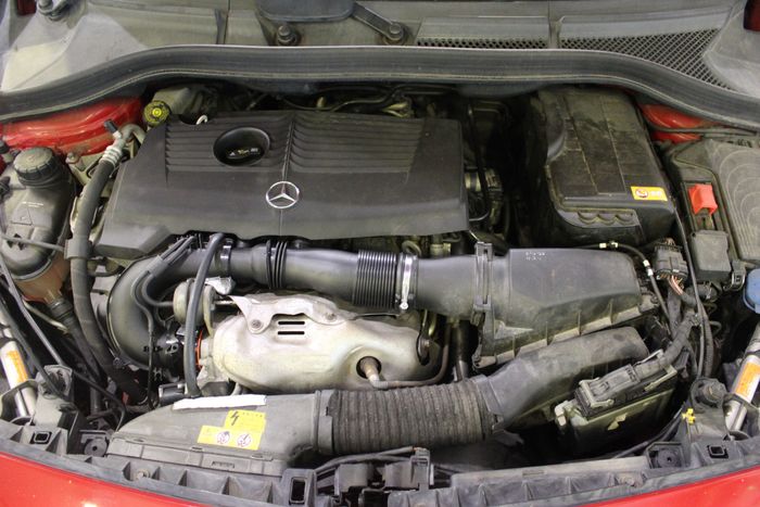 Mercedes-Benz B-Class 2013