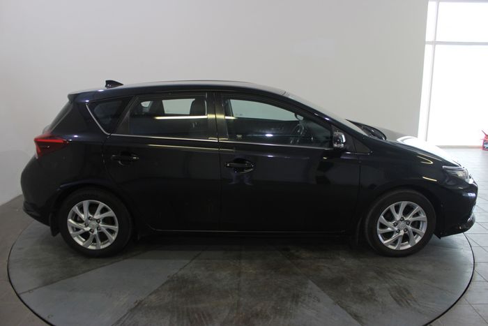 Toyota Auris 2016