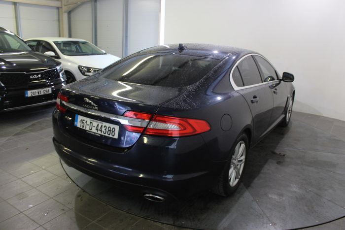 Jaguar XF 2015