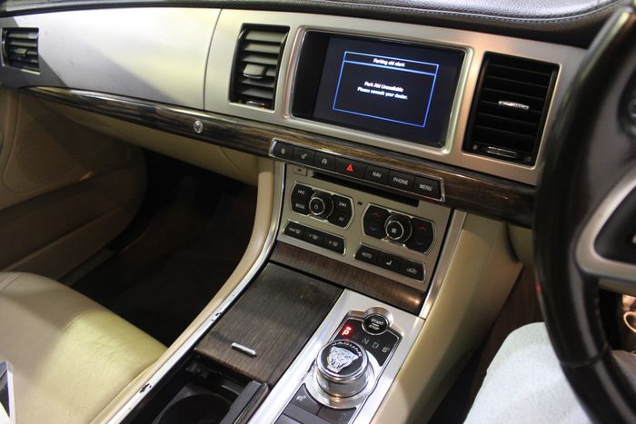 Jaguar XF 2015