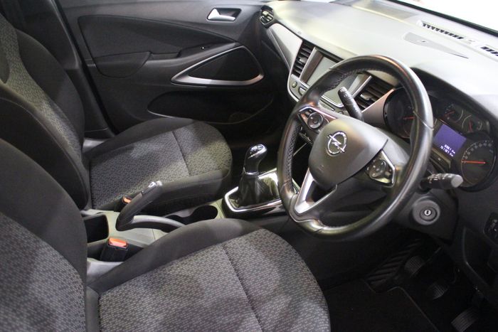 Opel Crossland X 2018