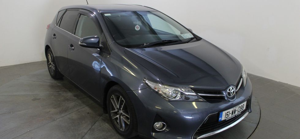 Toyota Auris 2015