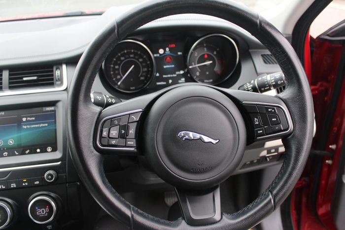Jaguar E- PACE 2020