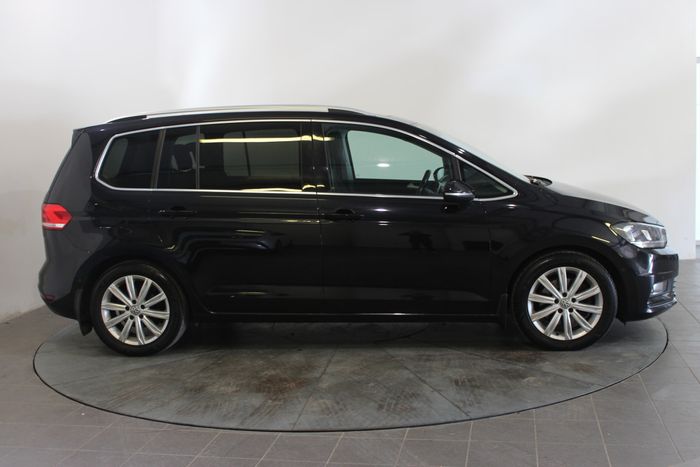 Volkswagen Touran 2016