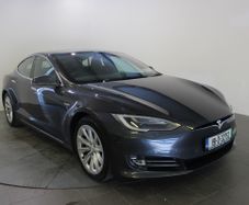 Tesla Model S 2019