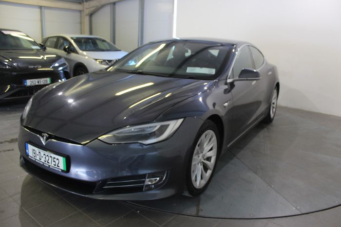 Tesla Model S 2019