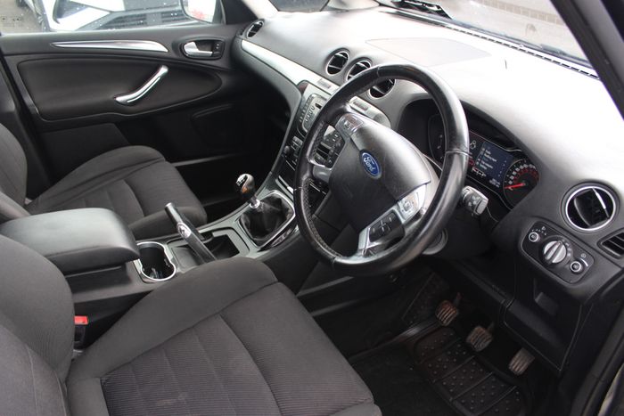 Ford Galaxy 2012
