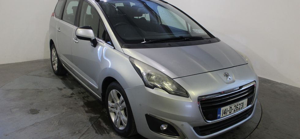Peugeot 5008 2014