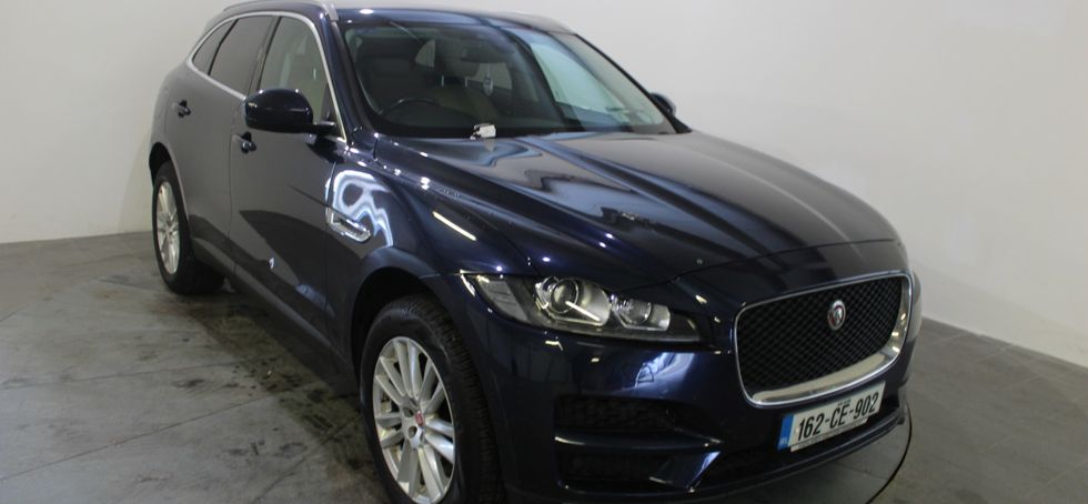 Jaguar F- PACE 2016